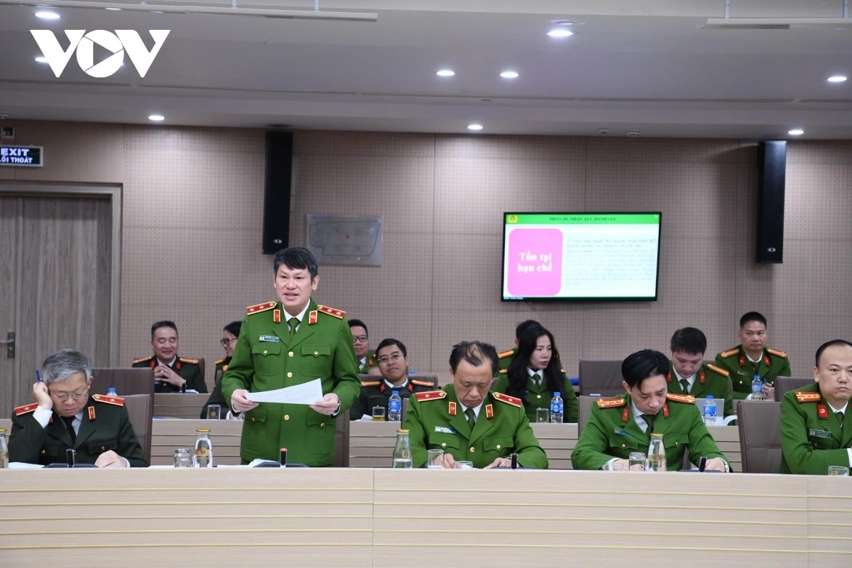 Thu truong Nguyen Van Long anh 2