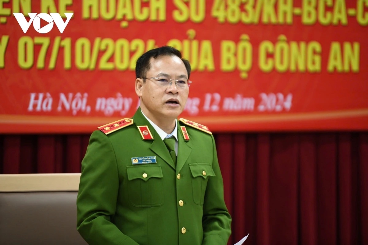 Thu truong Nguyen Van Long anh 3
