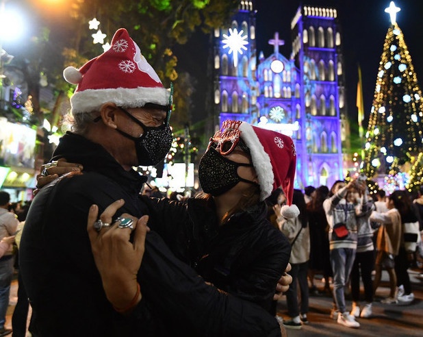 Dien bien bat ngo dot ret o mien Bac, dem Noel Ha Noi thap nhat 10 do hinh anh