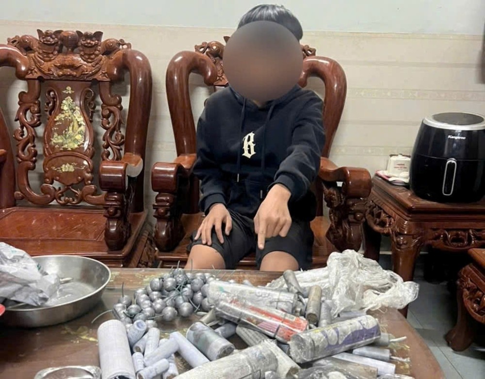 Hoc sinh che phao anh 1