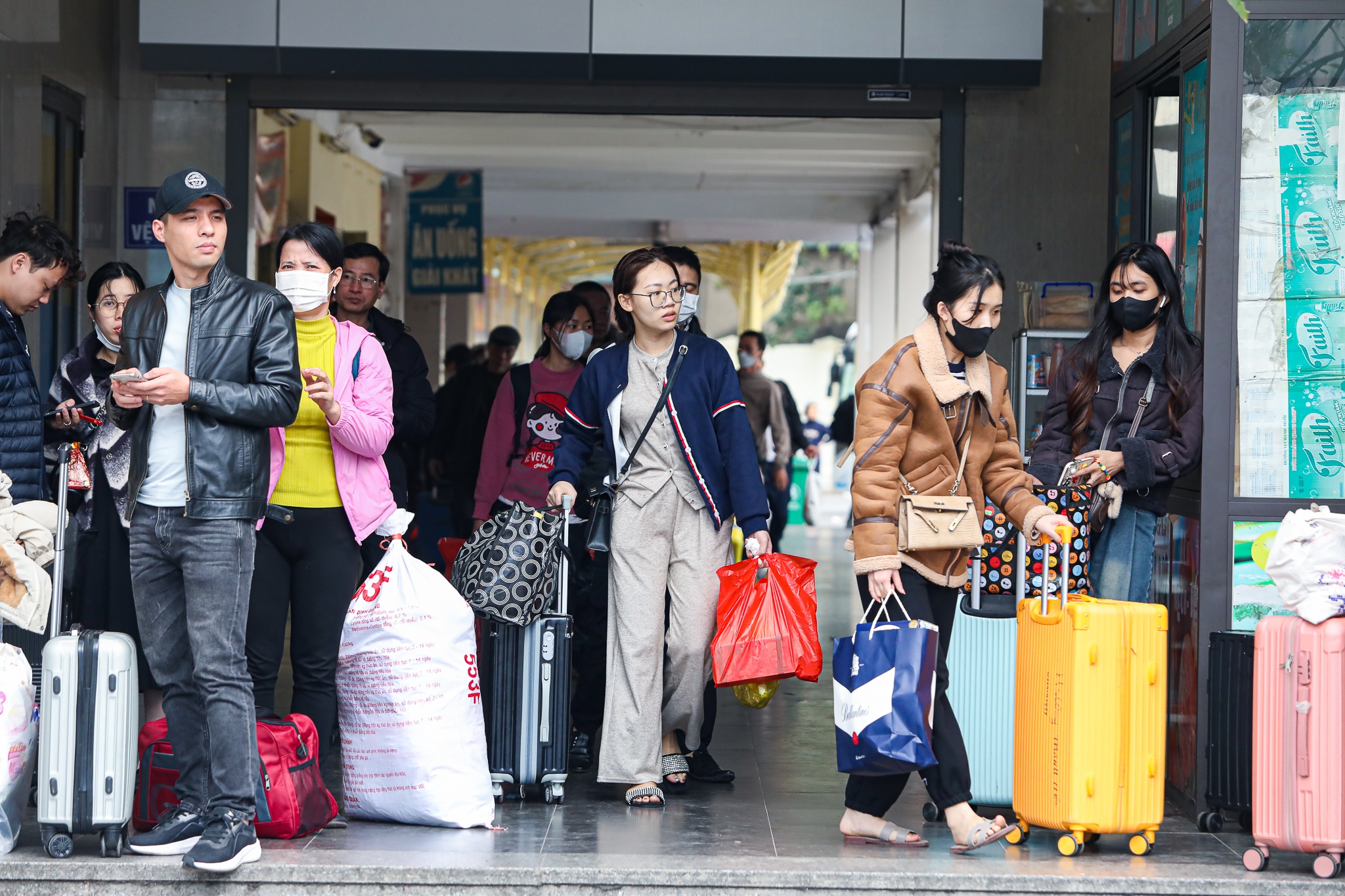 Giao thông dịp nghỉ lễ ảnh 18 Giao thong dip nghi le anh 18