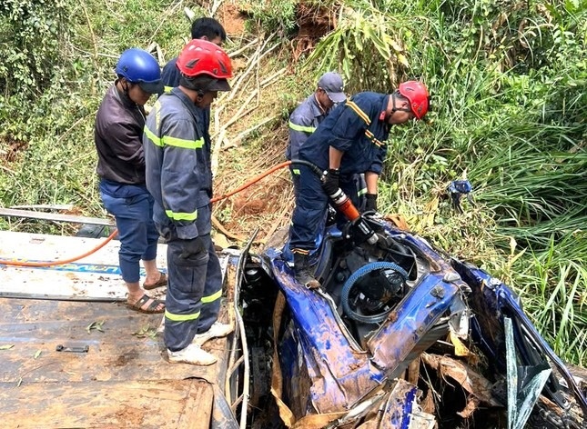 Xe tai lao suoi anh 3