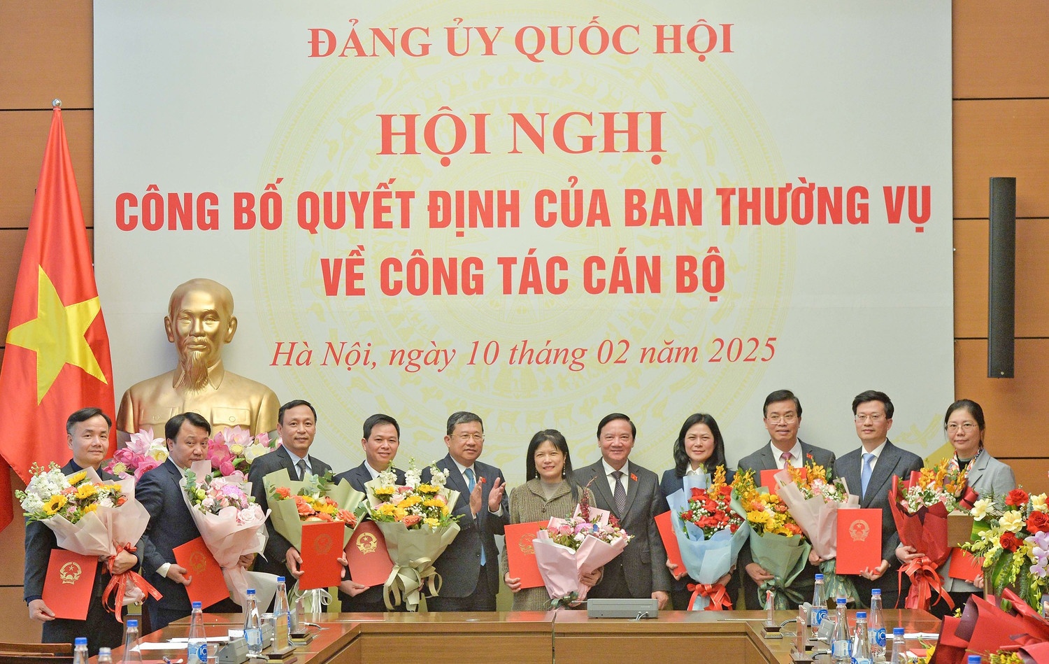 hop bat thuong Quoc hoi anh 2