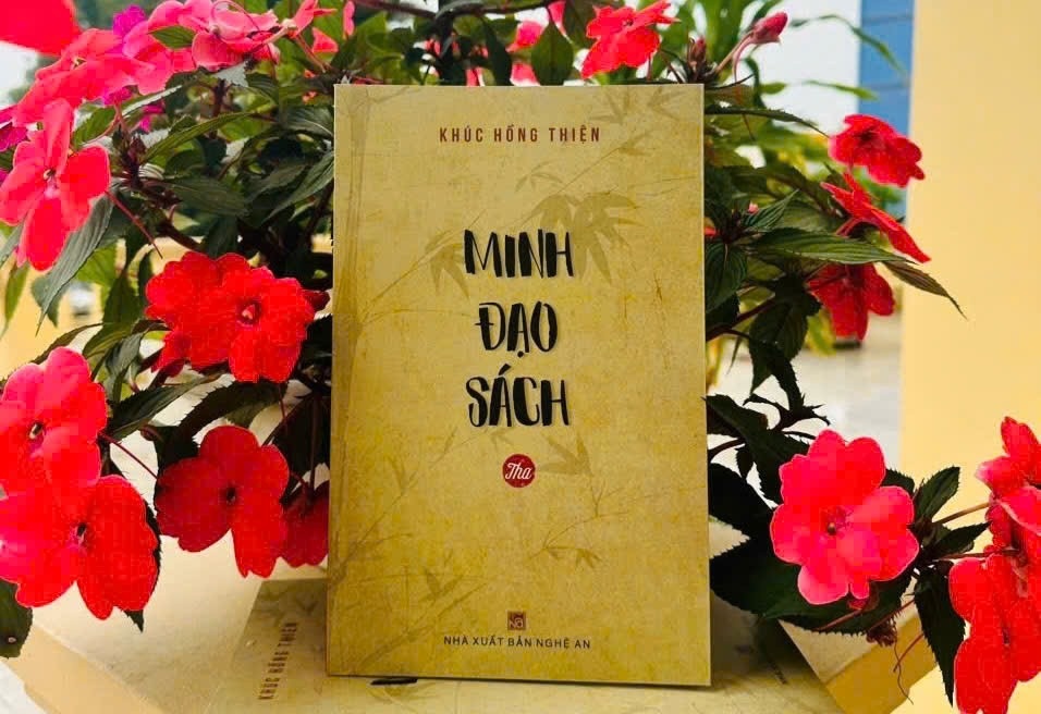 Huyen thu bi that lac va tran tro ve tim dao, hanh dao hinh anh