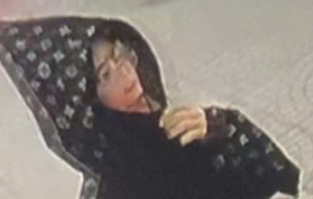 Can canh nguoi la vao truong mam non nghi bat coc be gai 4 tuoi hinh anh