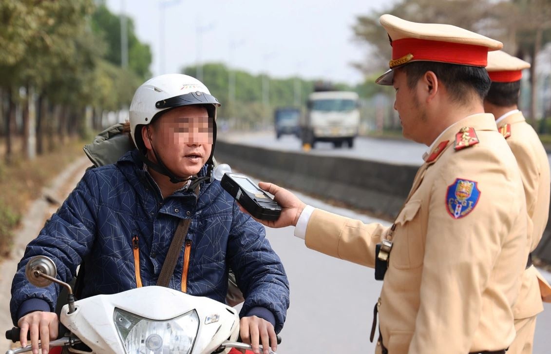 Nghi dinh 168 - tu so khong dam vi pham den giao thong van minh hinh anh