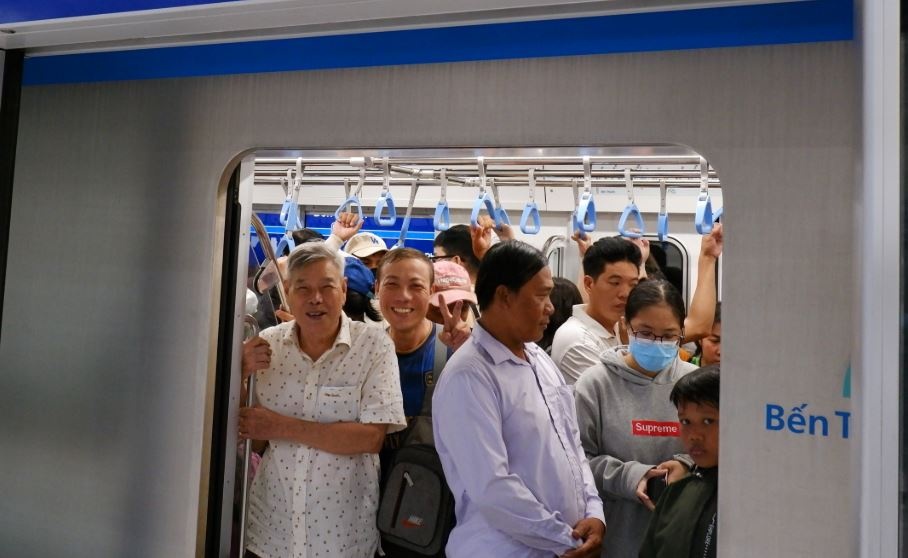 Tu 21/1, ai duoc mien phi ve metro TP.HCM? hinh anh