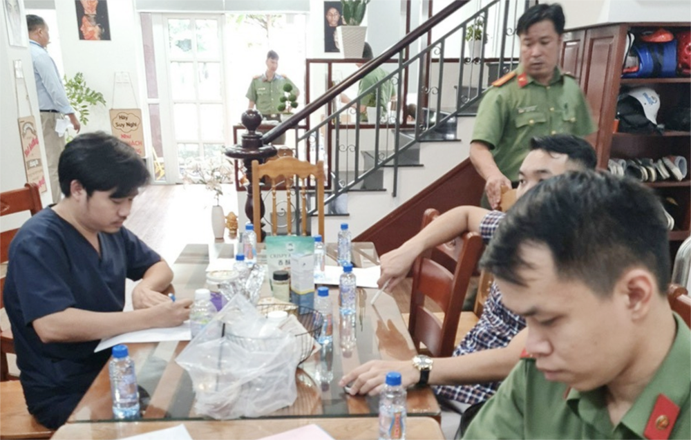 Mr Lee Trương Thanh Tịnh ảnh 3 Mr Lee Truong Thanh Tinh anh 3