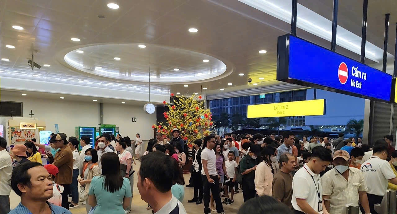 Di metro TP.HCM tu mung 3 Tet can luu y dieu nay hinh anh