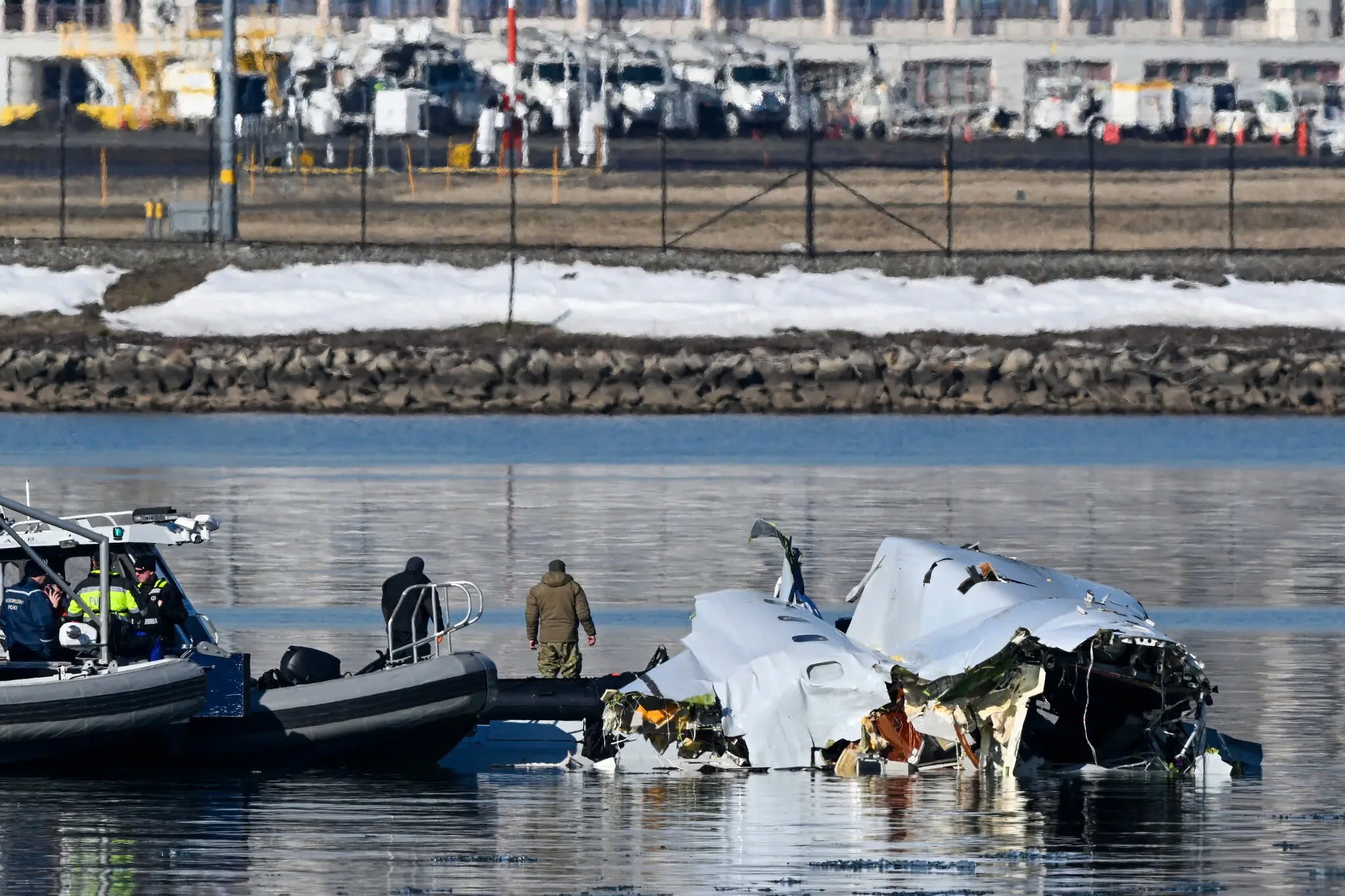 Tiet lo soc ve truc thang quan su trong tham kich roi may bay My hinh anh