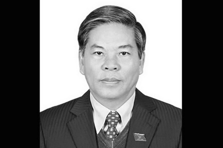 Nguyen Bo truong Tai nguyen va Moi truong Nguyen Minh Quang qua doi hinh anh