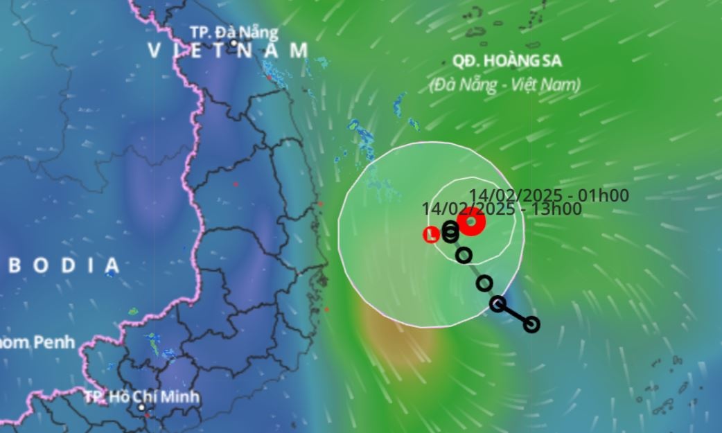 Ap thap nhiet doi tien ve vung bien Quang Ngai - Phu Yen hinh anh