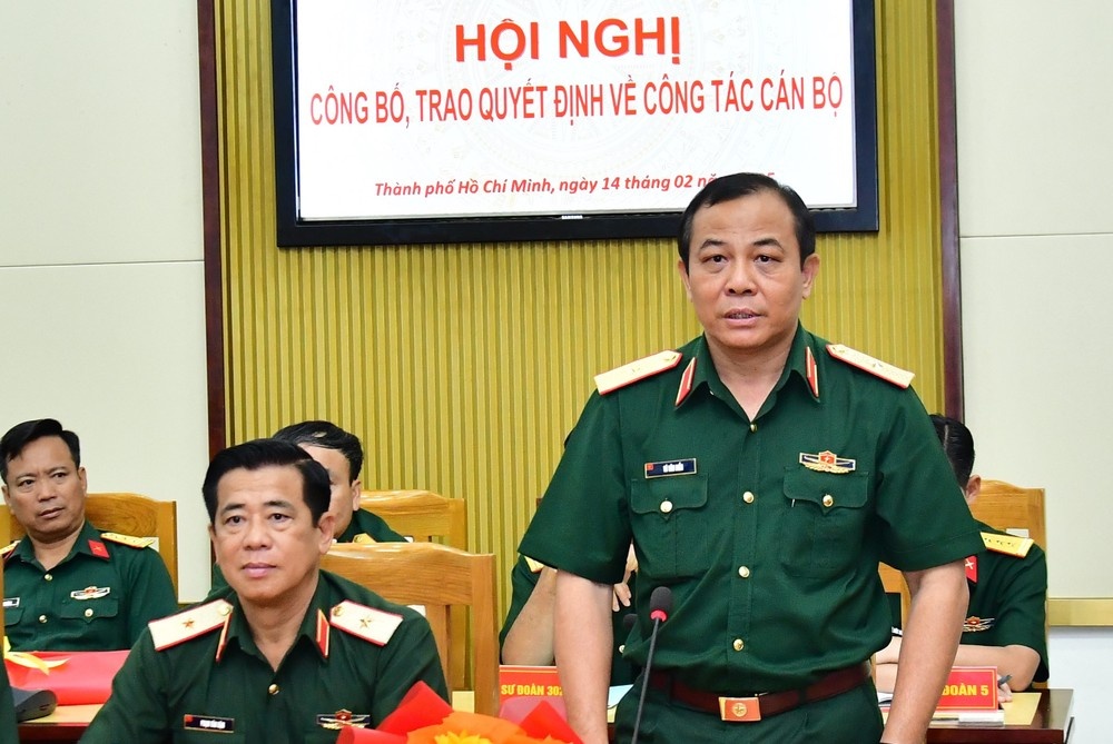 Thieu tuong Vu Van Dien giu chuc Tu lenh Bo Tu lenh TP.HCM hinh anh