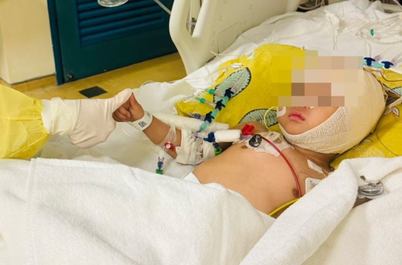 Chuyen Pham Thoai sao ke va quyen giam sat viec su dung tien tu thien hinh anh