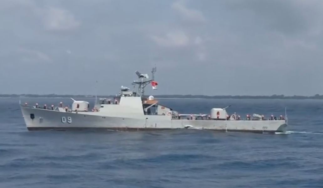 Tau Hai quan Viet Nam tham gia Dien tap da phuong Komodo 2025 hinh anh