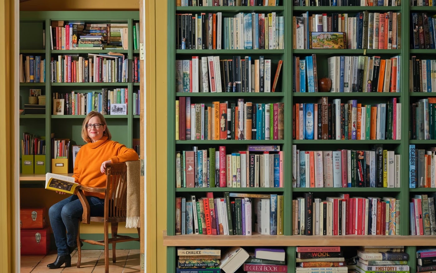 'Sach da vuc toi day vao nhung ngay toi te' hinh anh