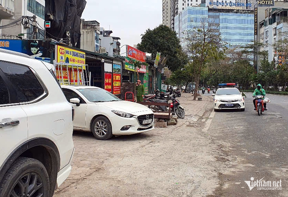 Hanh hung taxi G7 anh 2