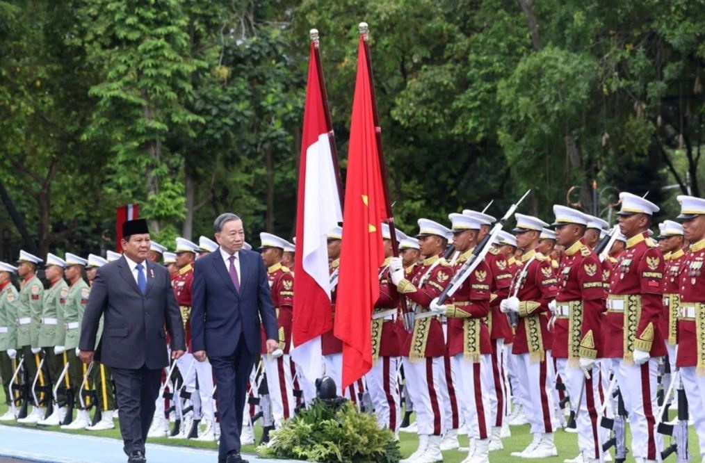 Truyen thong Indonesia dua tin dam net ve chuyen tham cua Tong Bi thu hinh anh