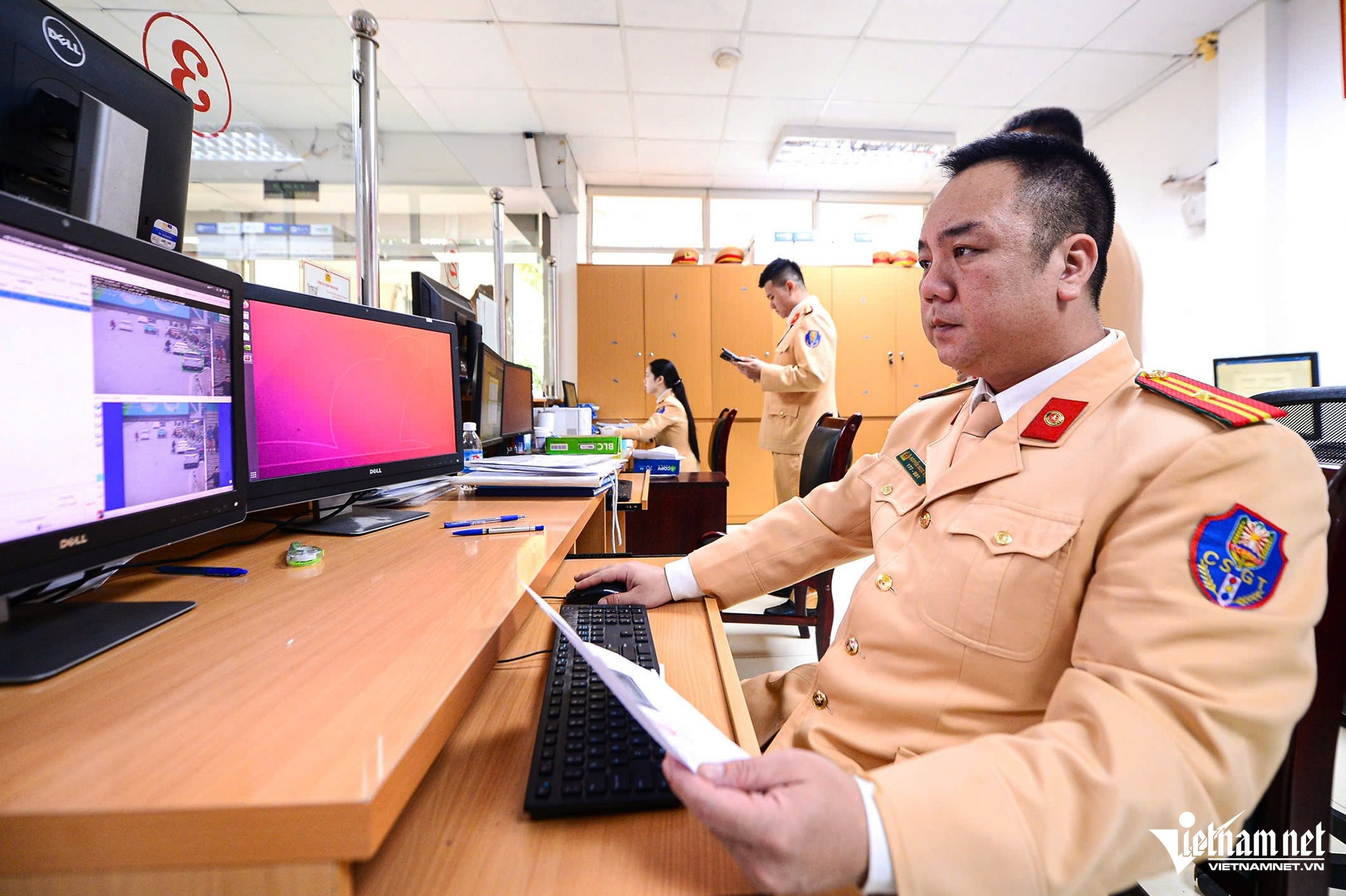 Ho so phat nguoi anh 3