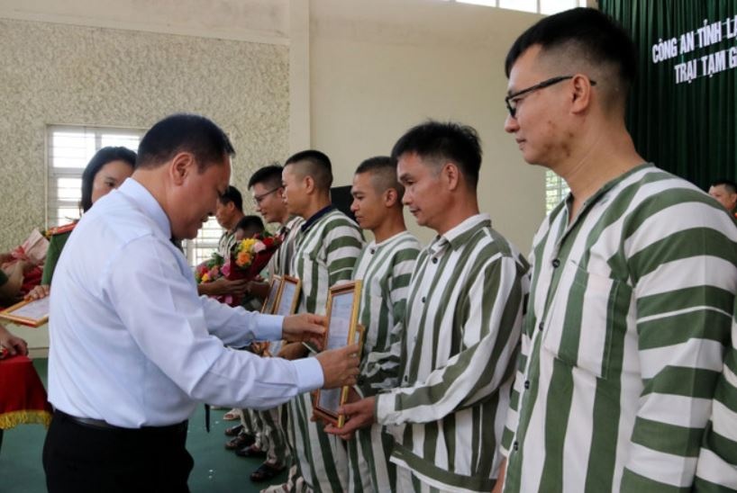 Chu tich nuoc Luong Cuong anh 2