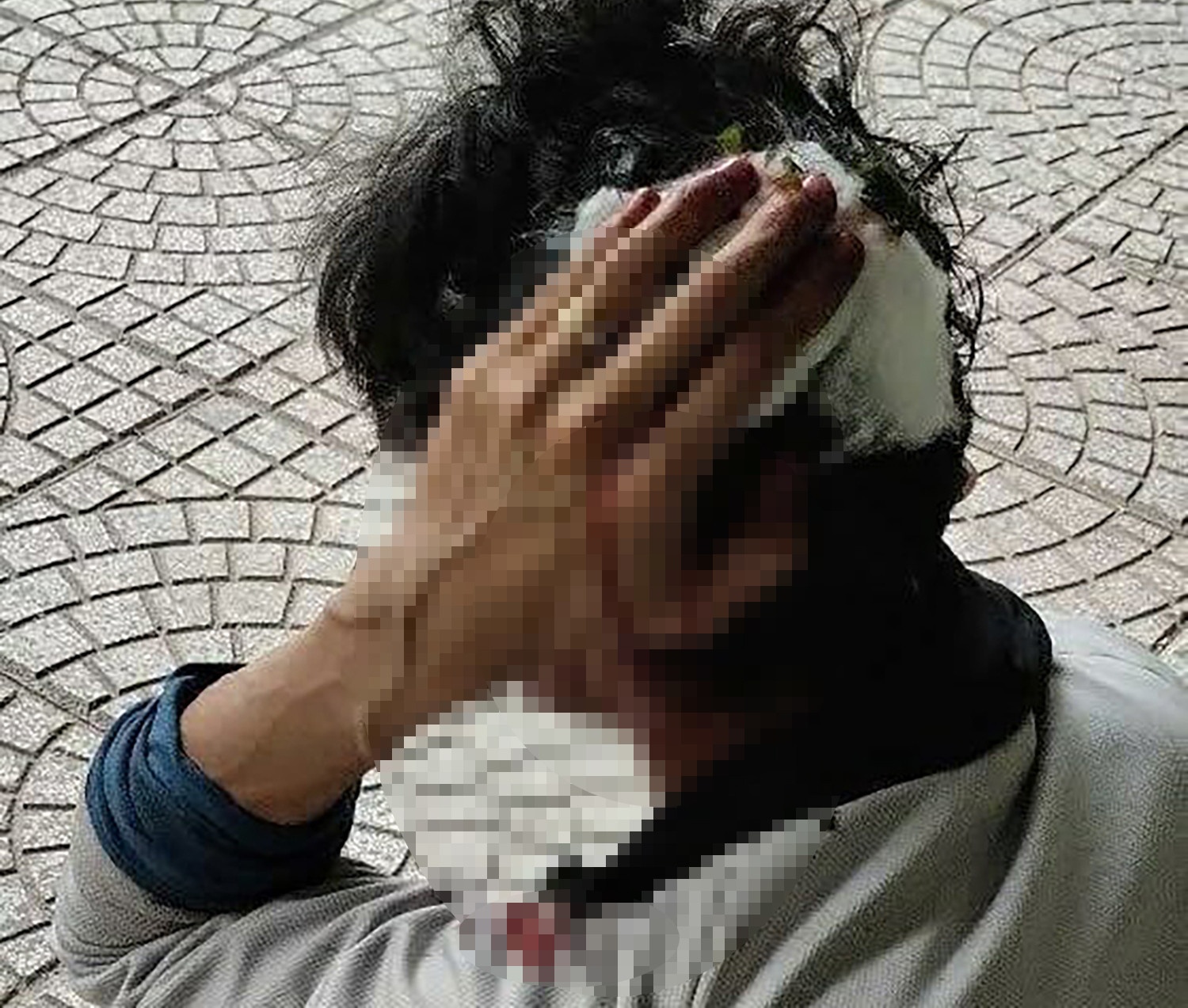 Hanh hung shipper Binh Duong anh 1