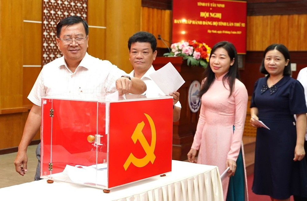 Nguyen Manh Hung Tay Ninh anh 2