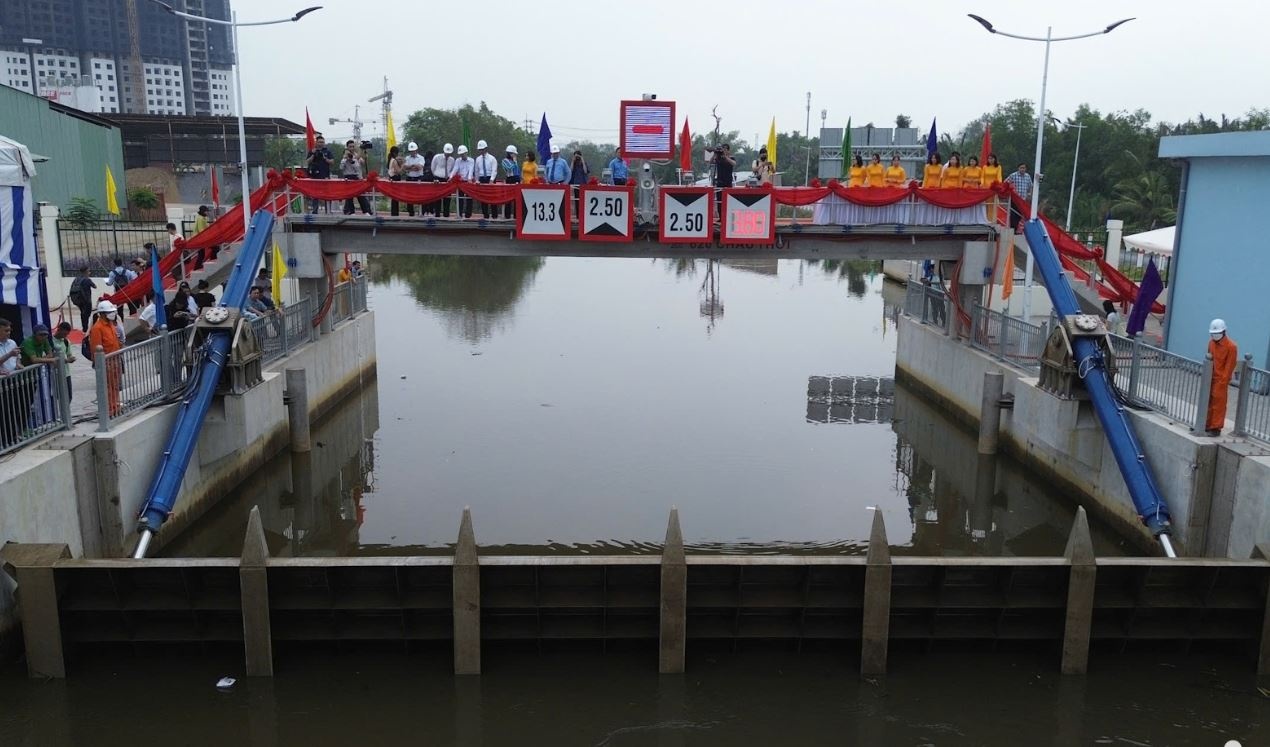 Cong ngan trieu gan 240 ty dong chong ngap cho phia Tay TP.HCM hinh anh