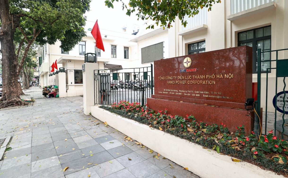 Di doi xong 12 tru so co quan, 42 ho dan ben ho Hoan Kiem truoc 2/9 hinh anh