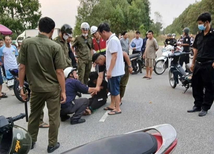 Binh Duong: Nguoi chong dung hung khi sat hai vo vi ghen tuong? hinh anh