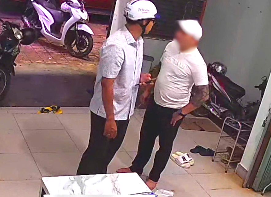 Doi tuong hanh hung nu bac si khai gi? hinh anh