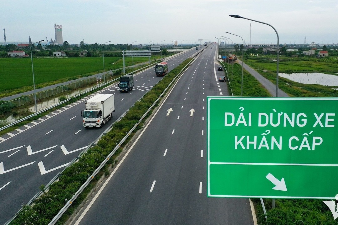 De xuat hon 152.000 ty dong mo rong 1.144 km cao toc Bac - Nam hinh anh