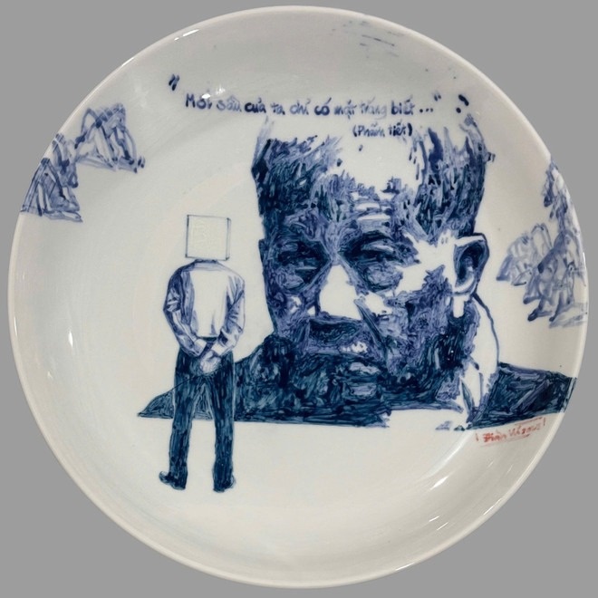 Trien lam gom my thuat lay cam hung tu co nha van Nguyen Huy Thiep hinh anh