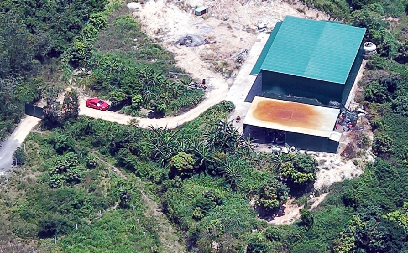 Manh moi lat mo nhung thu doan nguy trang ca tan ma tuy hinh anh