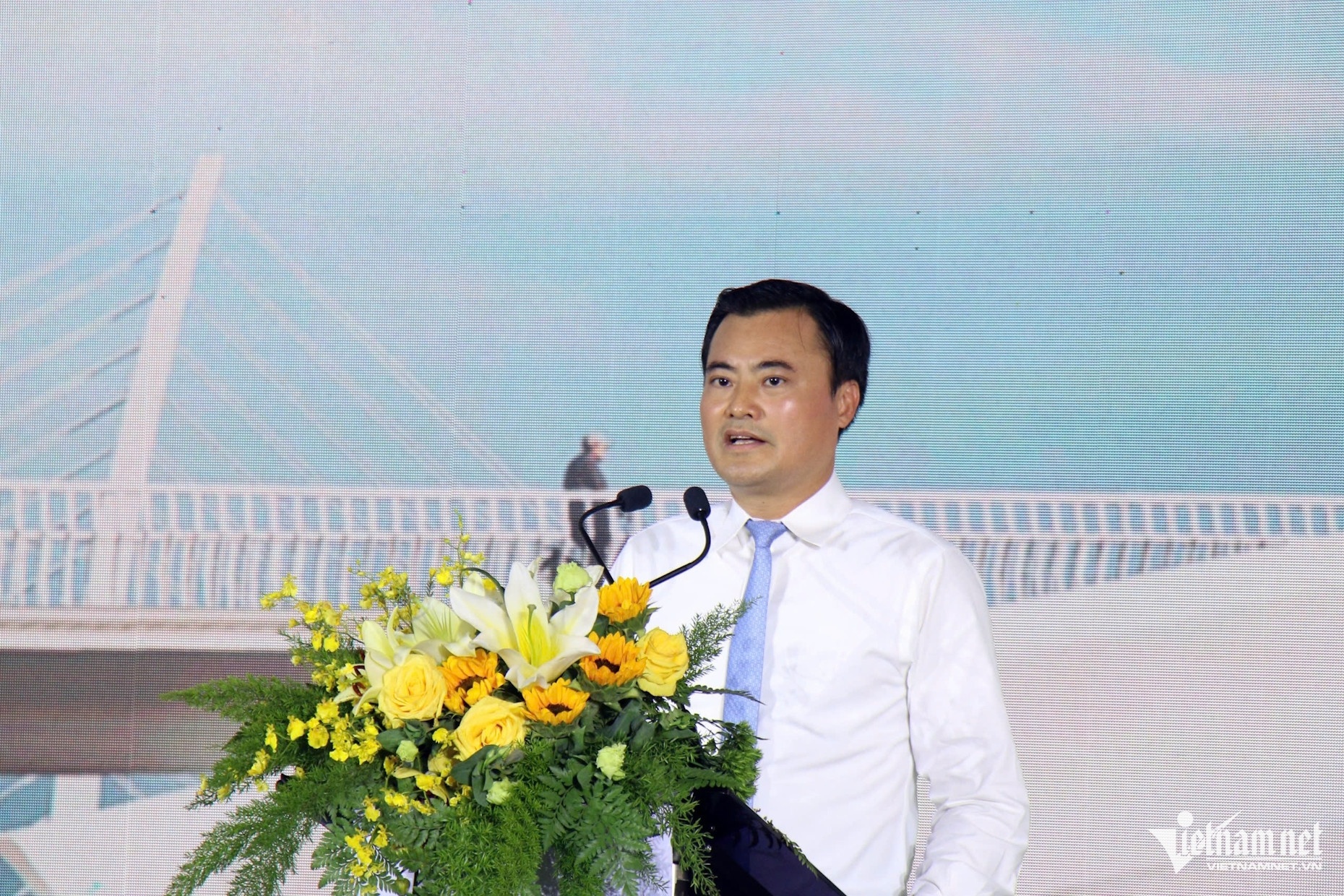 Cau di bo TP.HCM anh 6