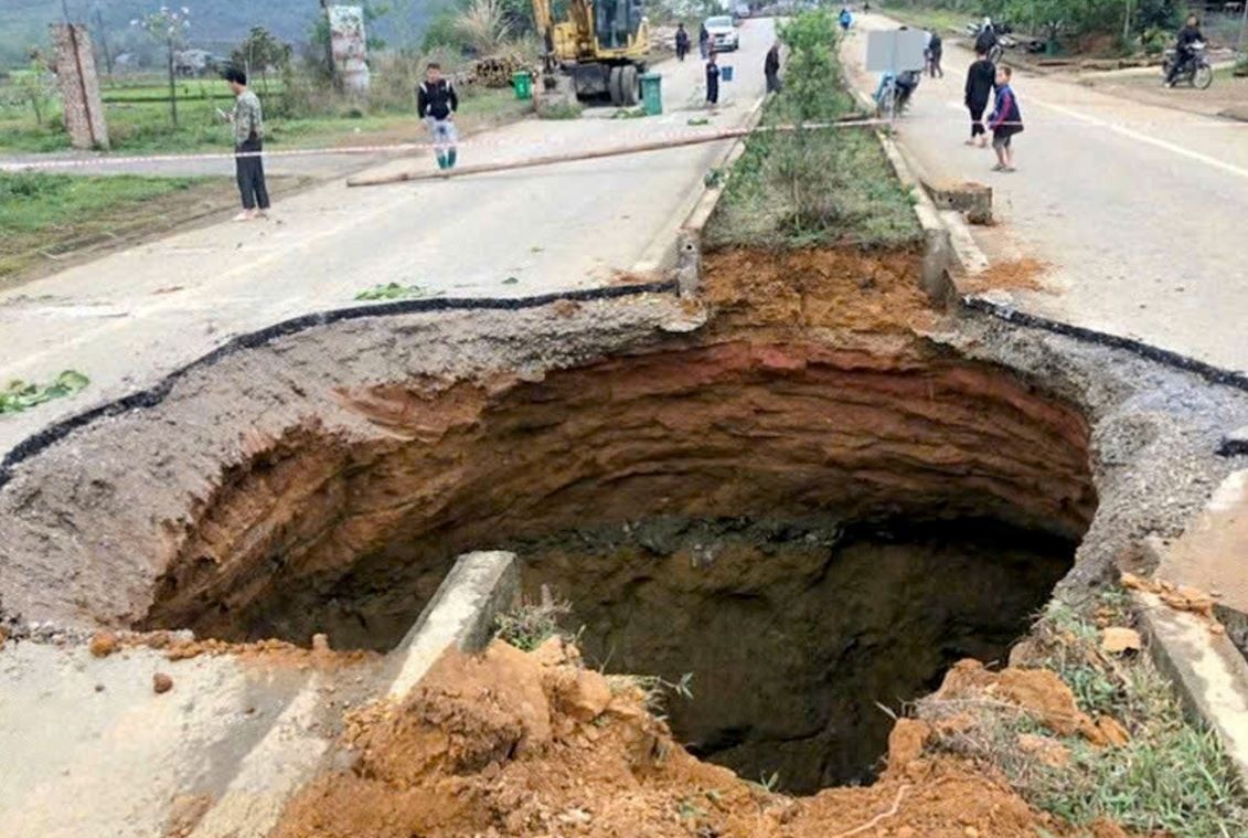 Xuat hien 'Ho tu than' tren quoc lo 3B o Bac Kan hinh anh