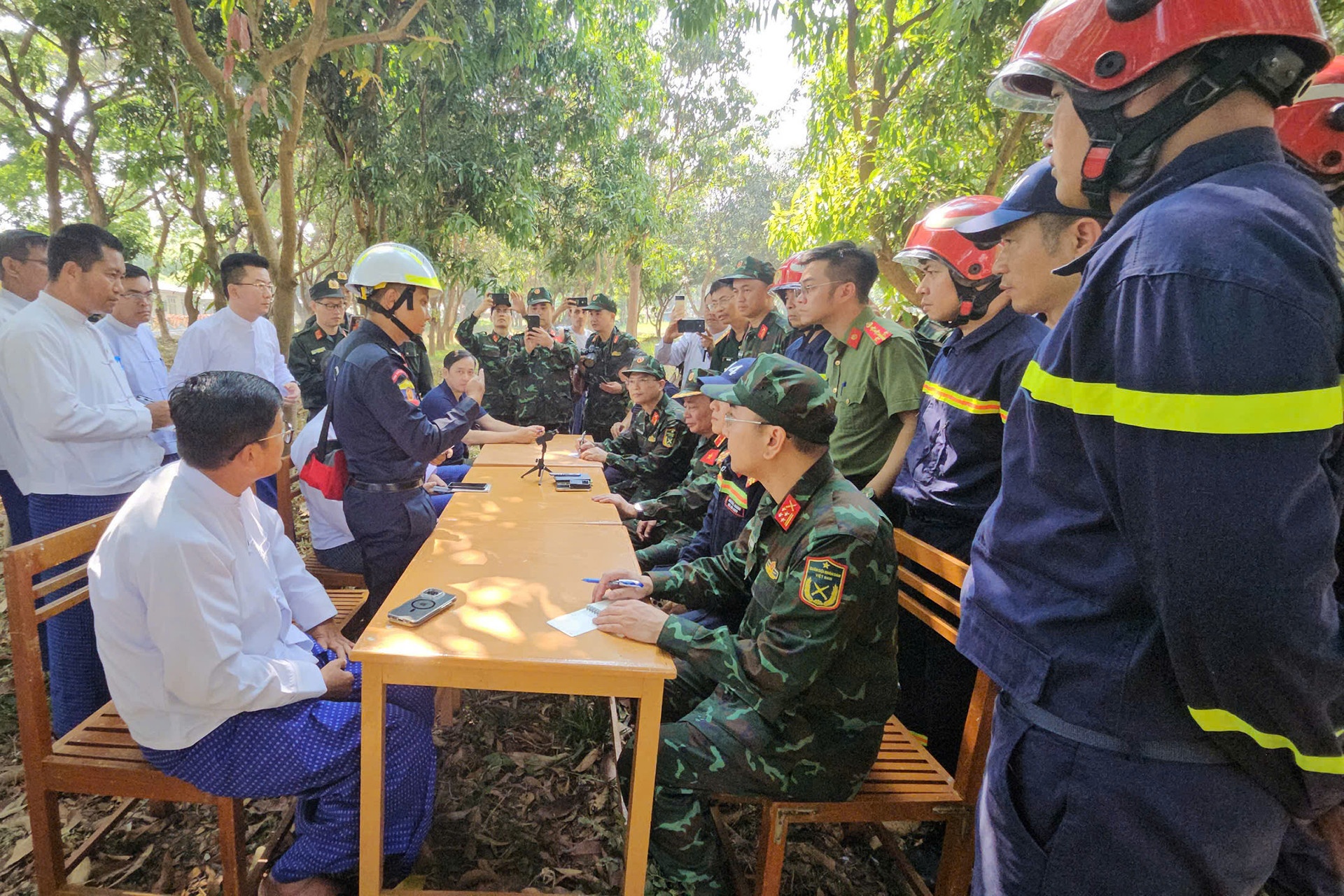 Dong dat Myanmar Viet Nam anh 2