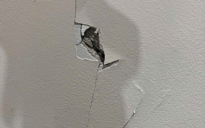 Quan 8, TP.HCM thong tin ve 300 can ho bi nut tuong, nghi do rung lac hinh anh