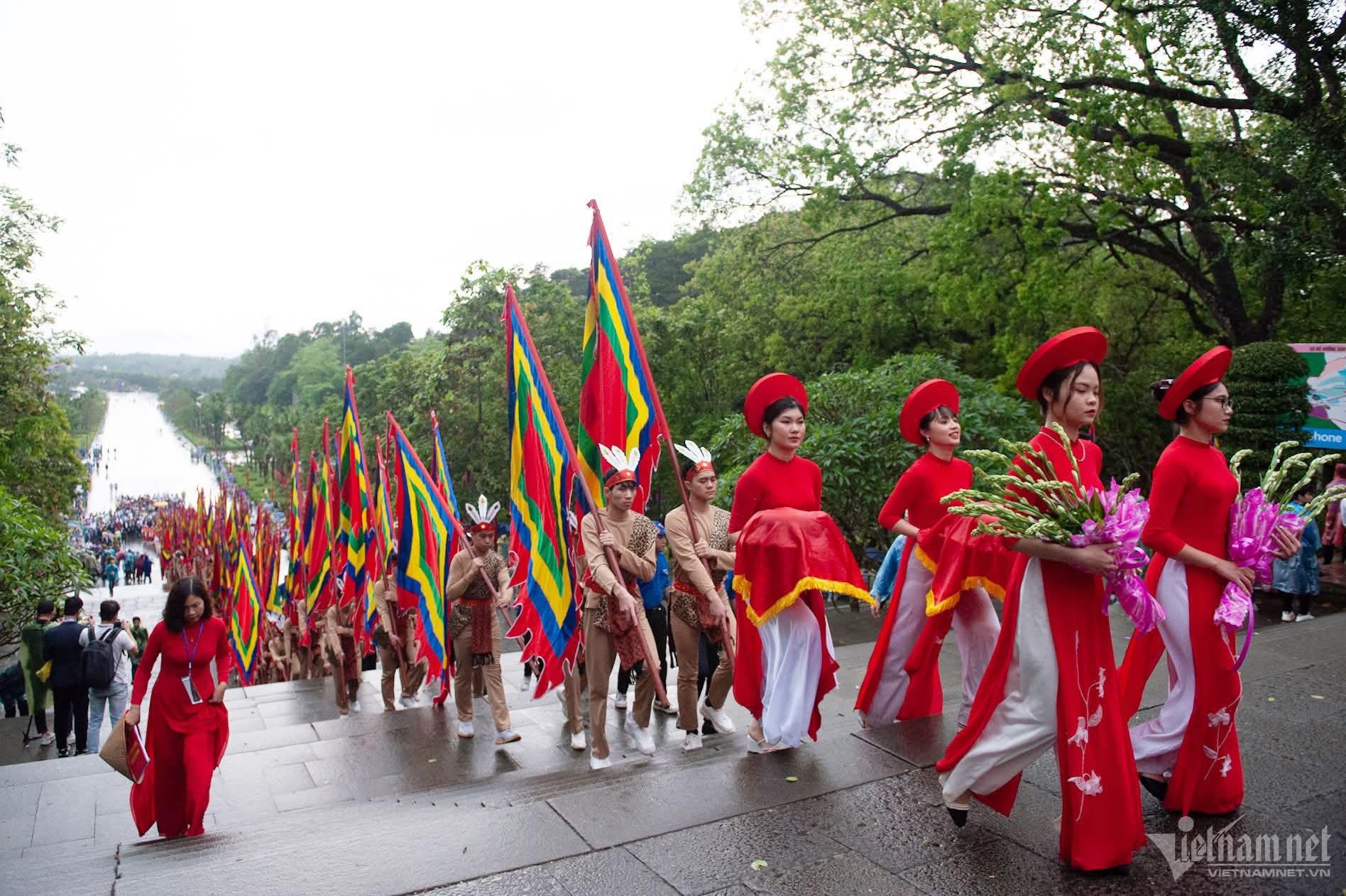 Lich nghi le Gio To anh 1