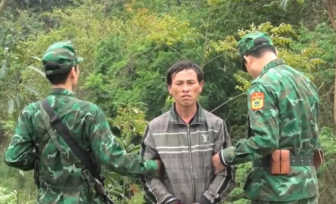 Mot phu nu bi ban qua bien gioi tro ve sau 14 nam hinh anh