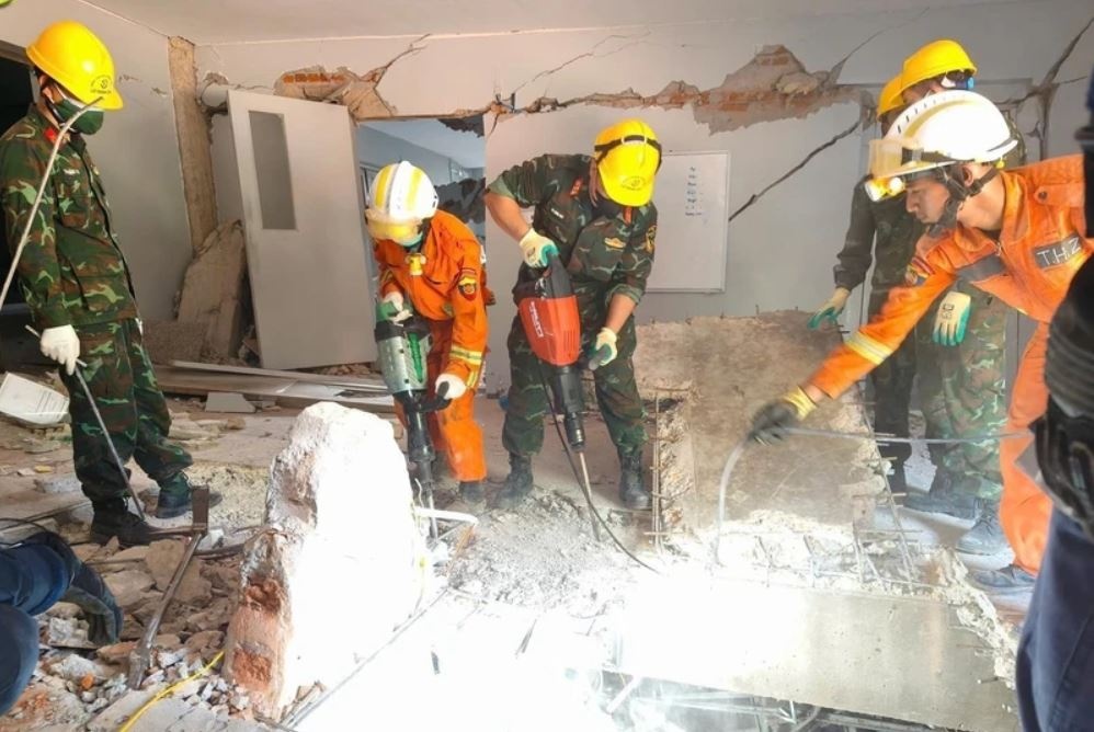 Cuu ho QDND Viet Nam phoi hop hieu qua voi luc luong Myanmar, UAE hinh anh