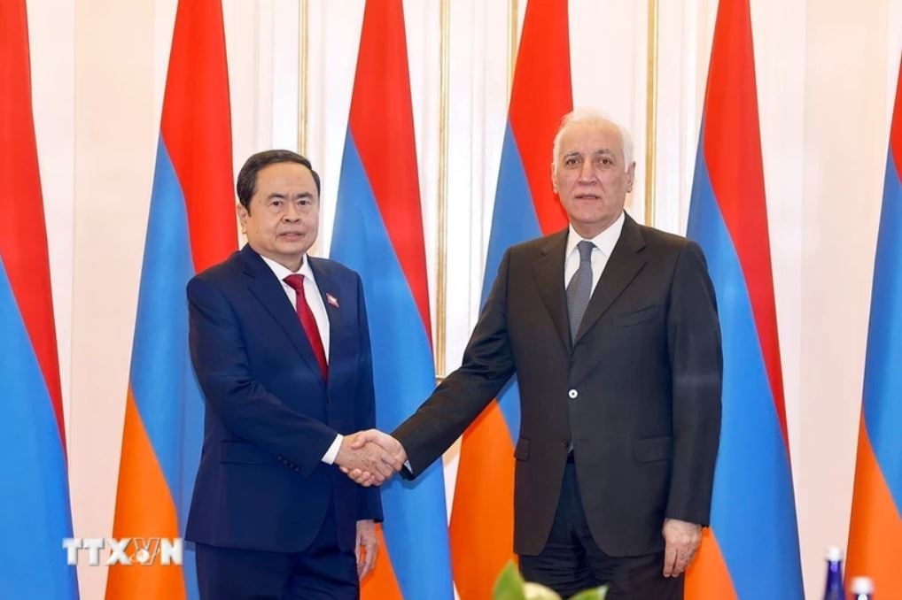 Tran Thanh Man Armenia anh 1