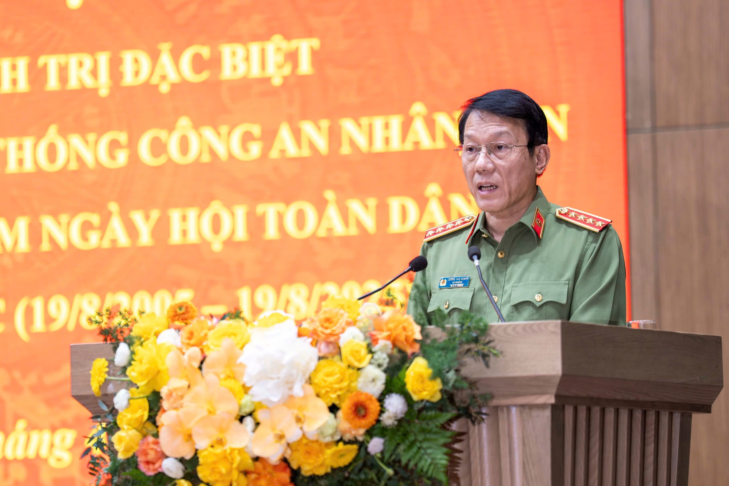 Bo Cong an phat dong dot sinh hoat chinh tri dac biet hinh anh