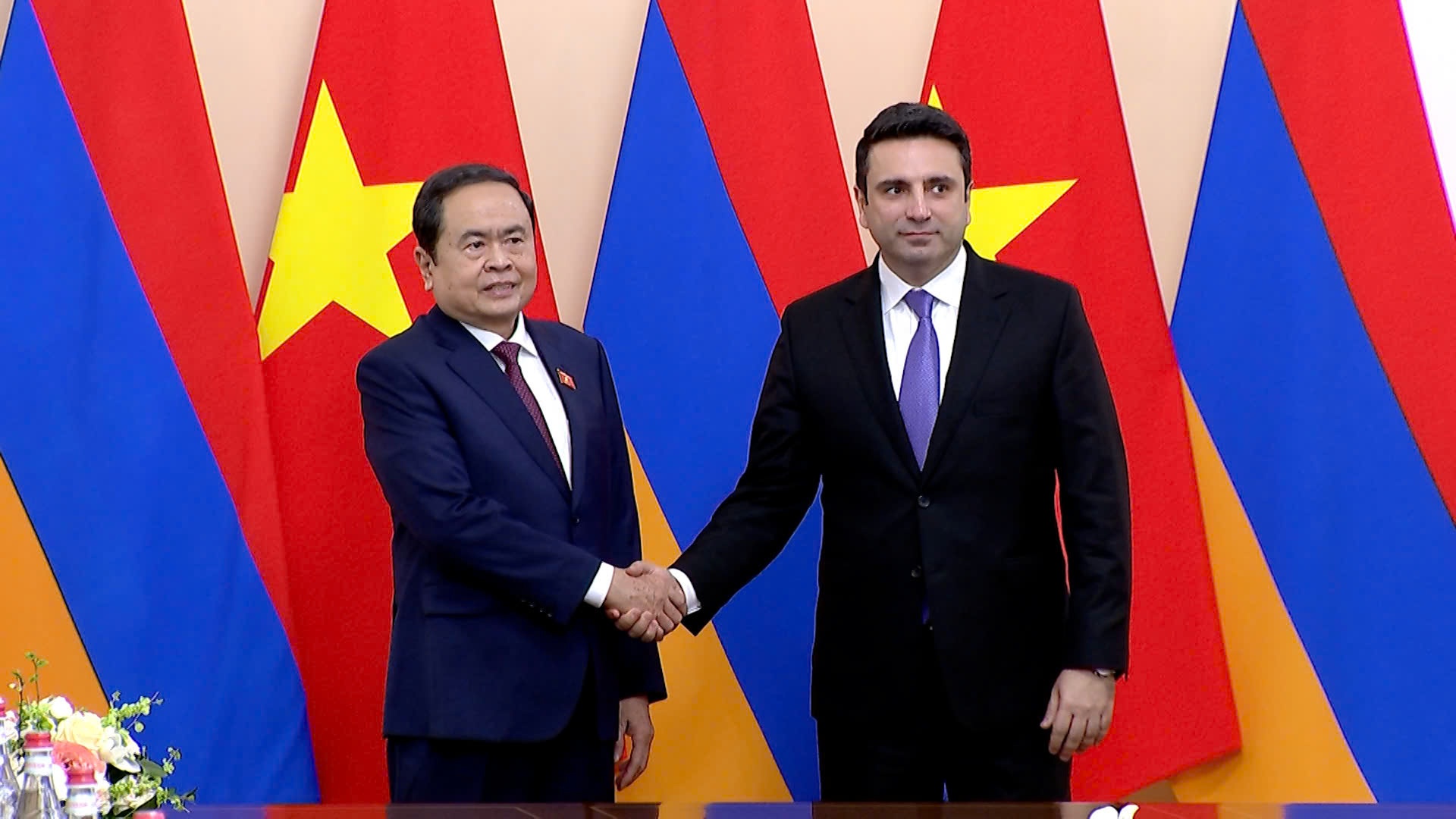 Chu tich Quoc hoi Armenia anh 5