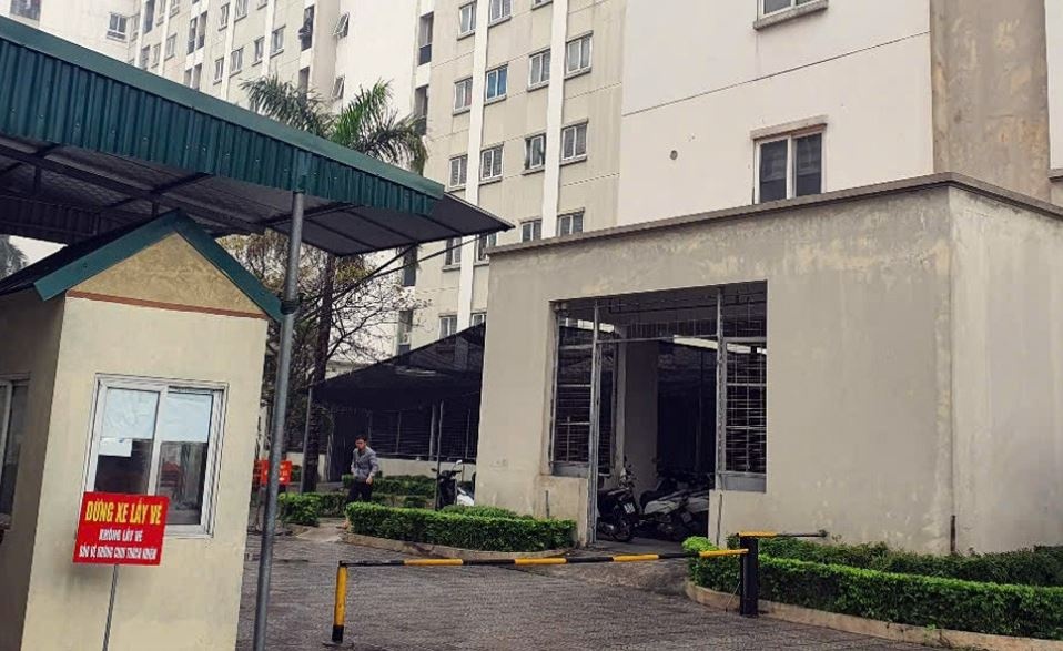 Nhan chung ke phut thanh nien sat hai co gai tai chung cu o Ha Noi hinh anh