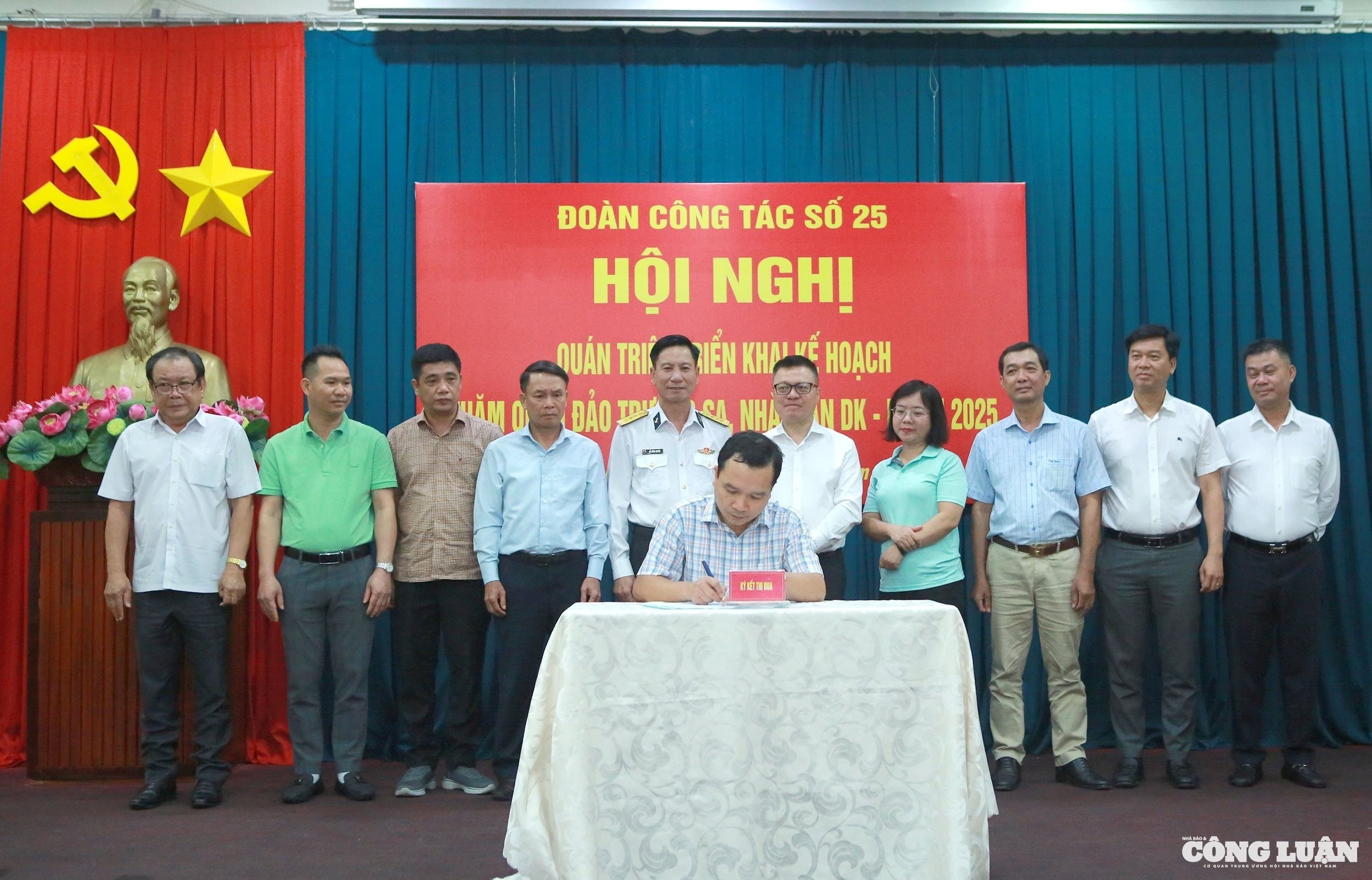 Tham Truong Sa anh 10