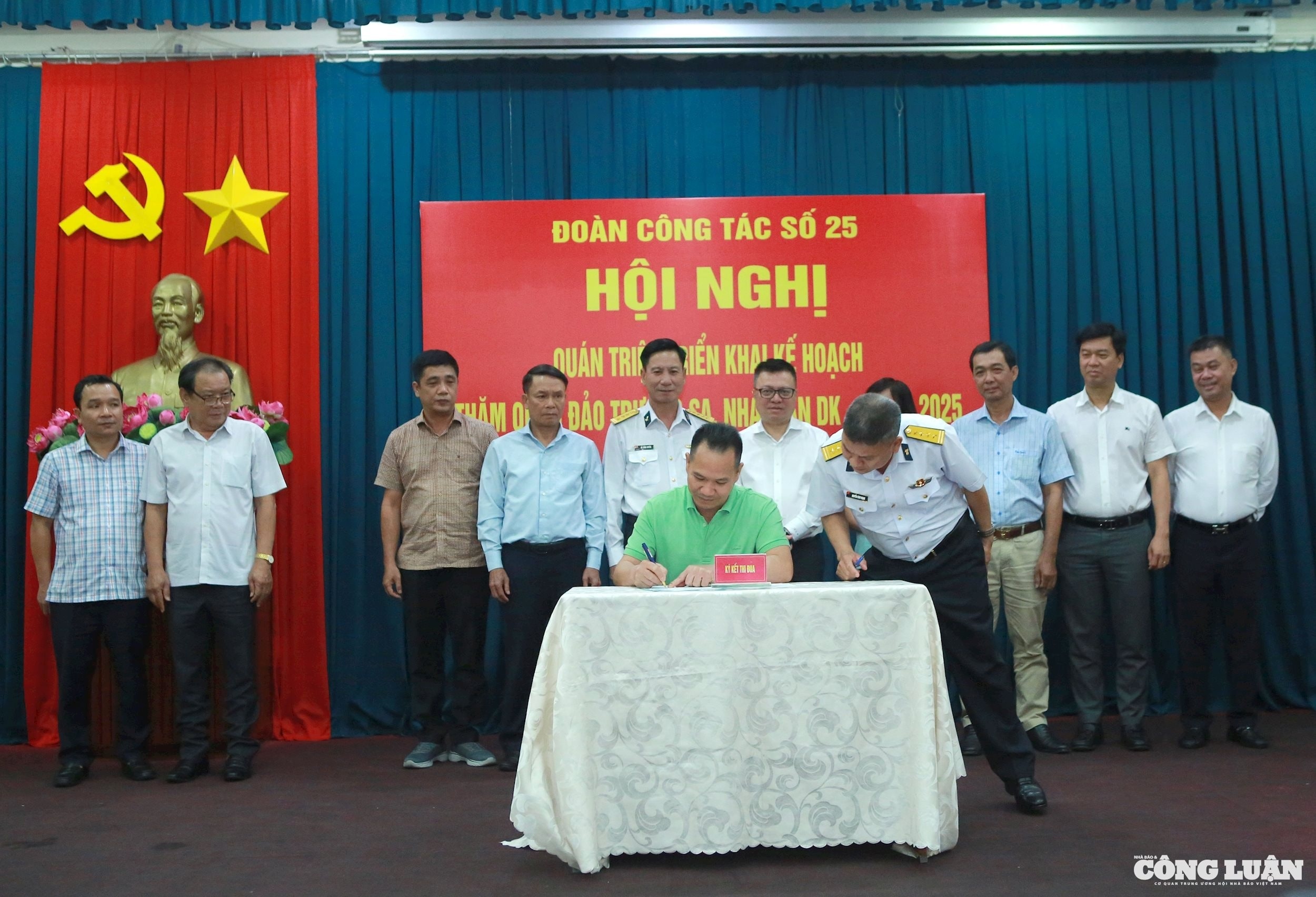 Tham Truong Sa anh 7