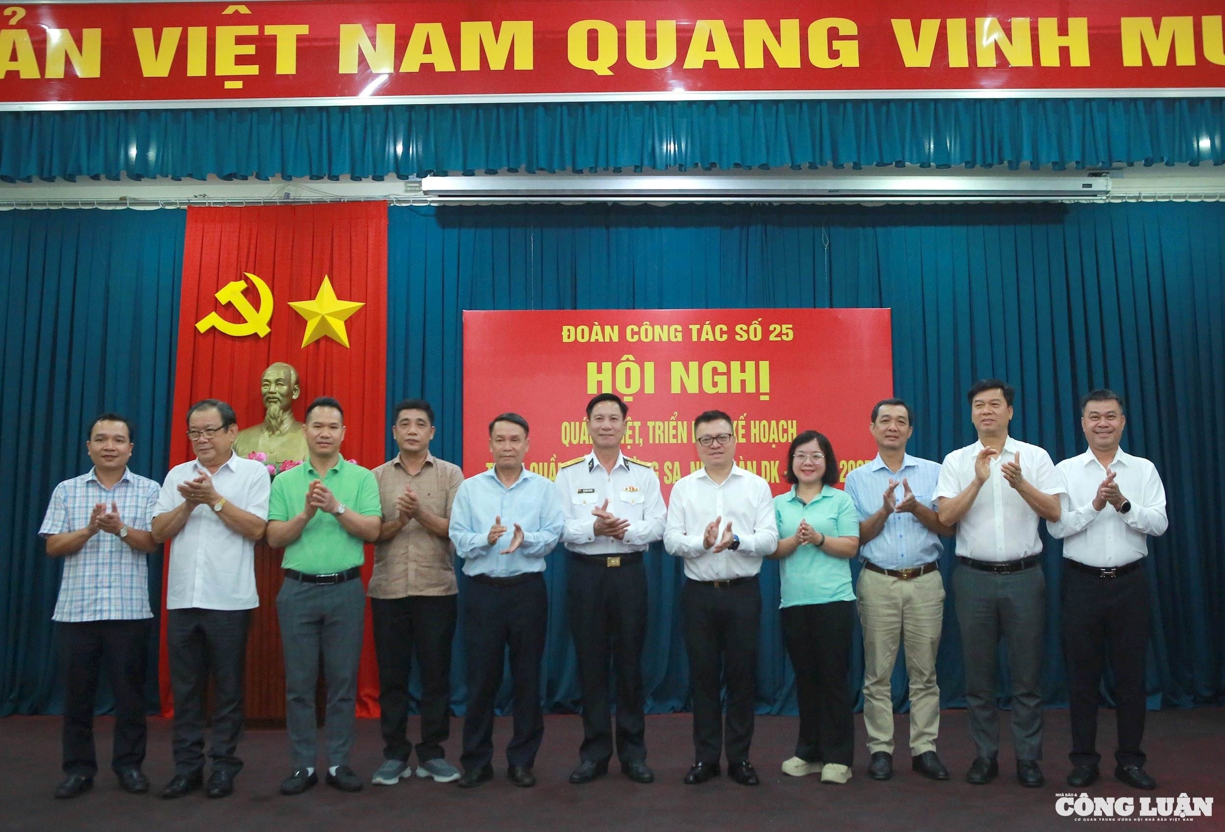 Tham Truong Sa anh 15