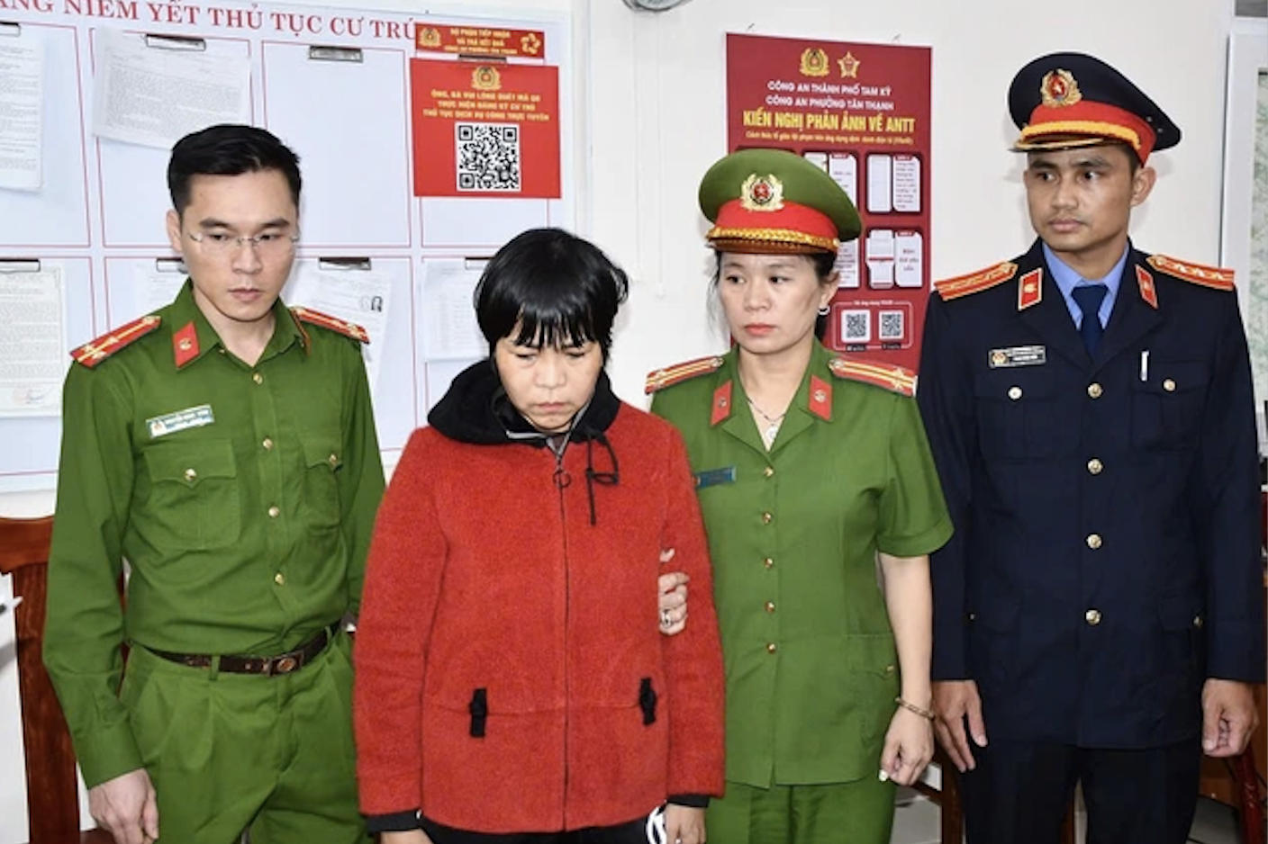 Toan canh vu me sat hai con: Tu tin don den su that bi vach tran hinh anh