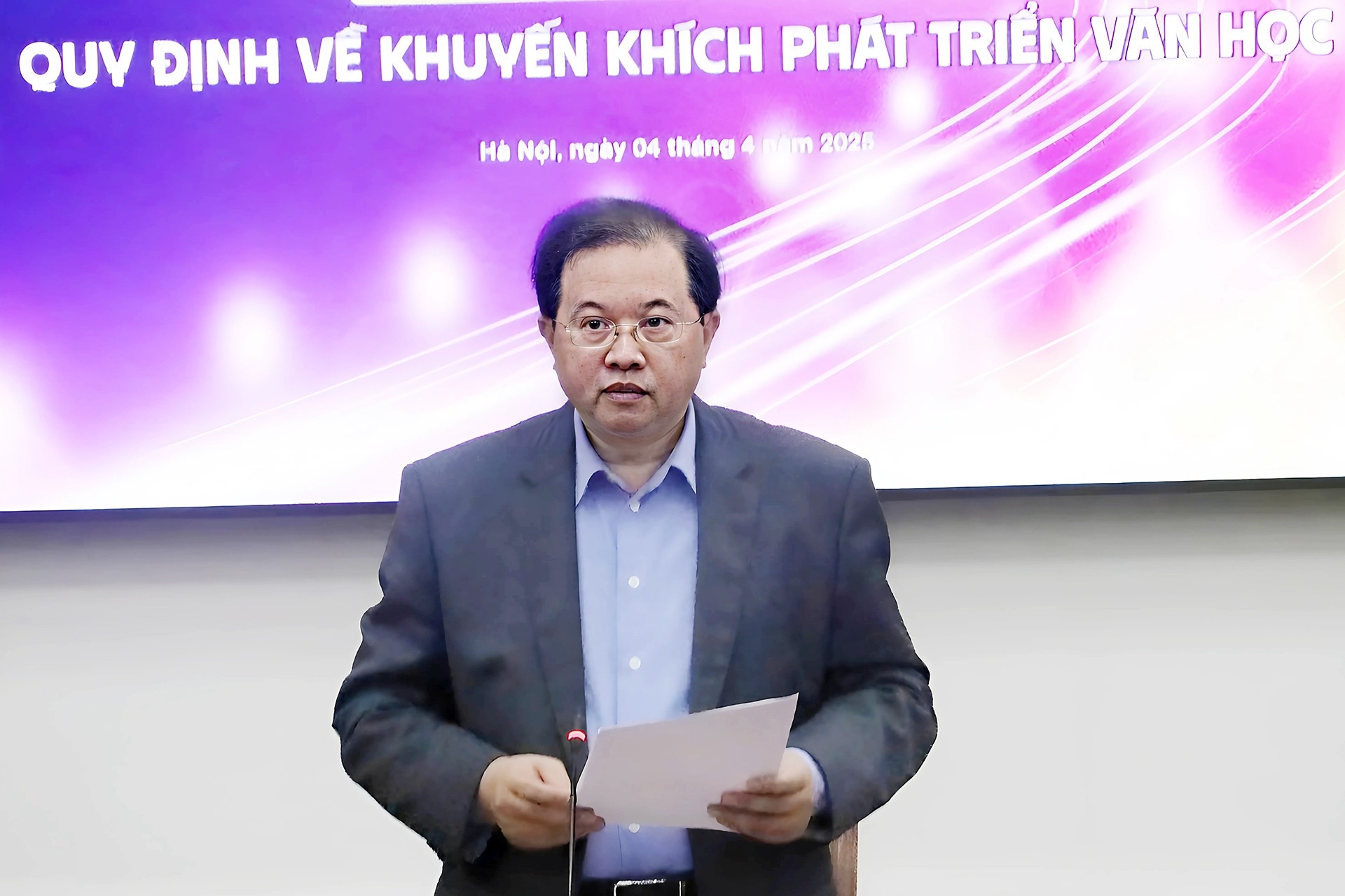 Phat trien van hoc anh 1