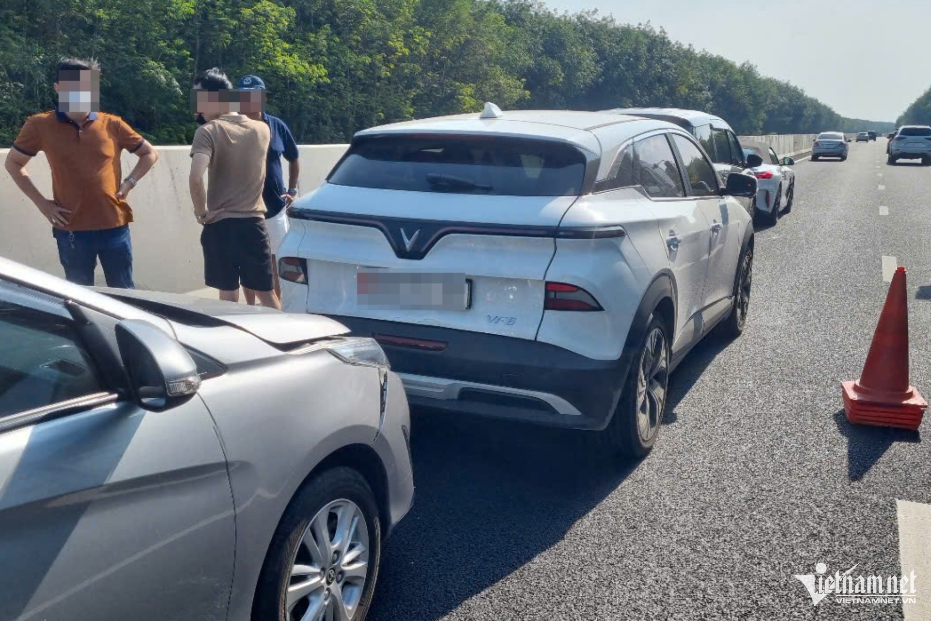 Tai nan lien hoan anh 2